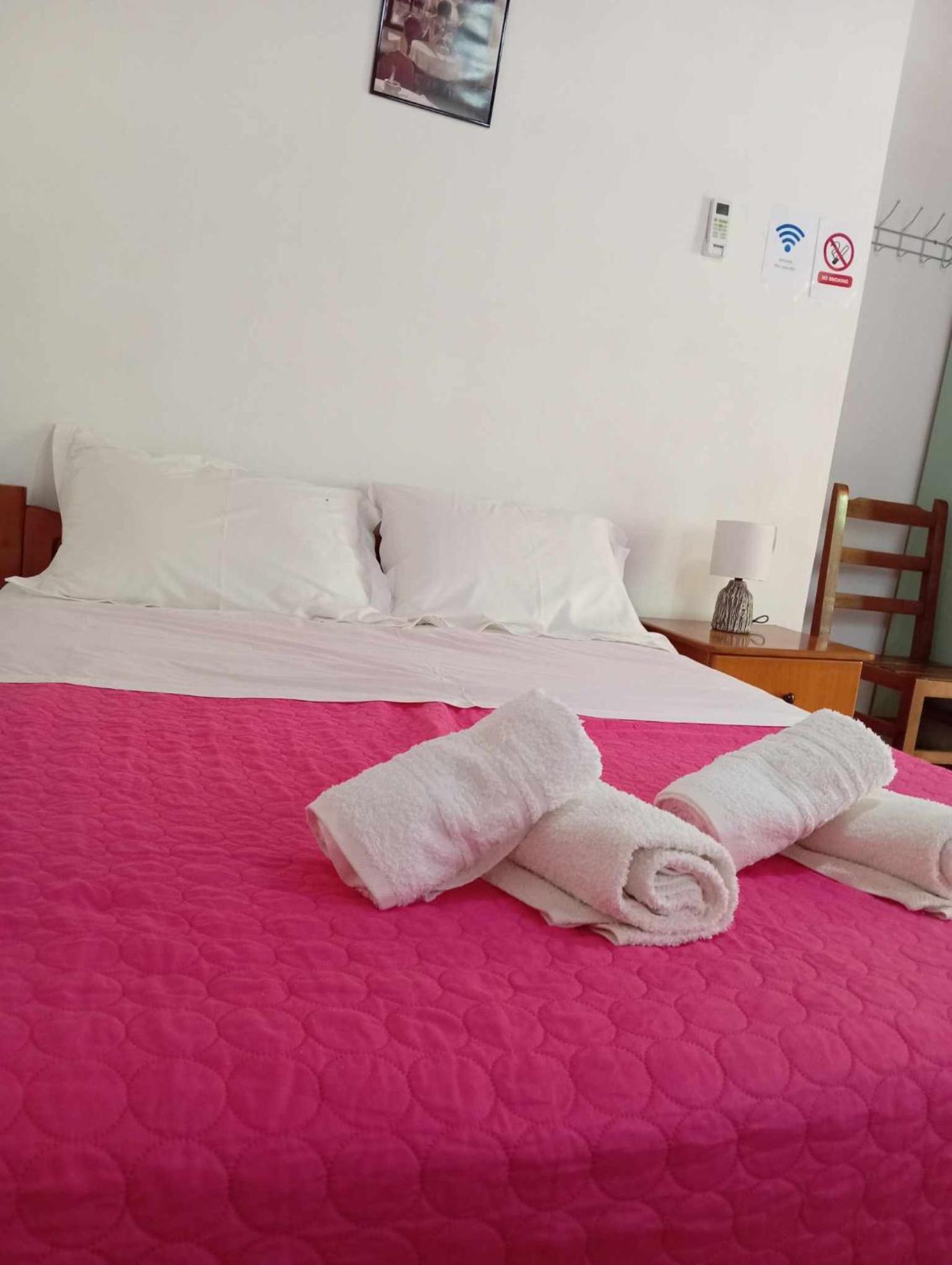 Relaxation Place Otel Himarë Oda fotoğraf