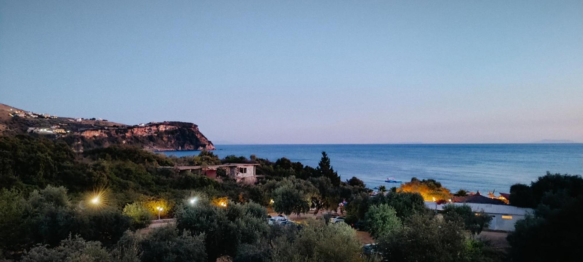 Relaxation Place Otel Himarë Dış mekan fotoğraf
