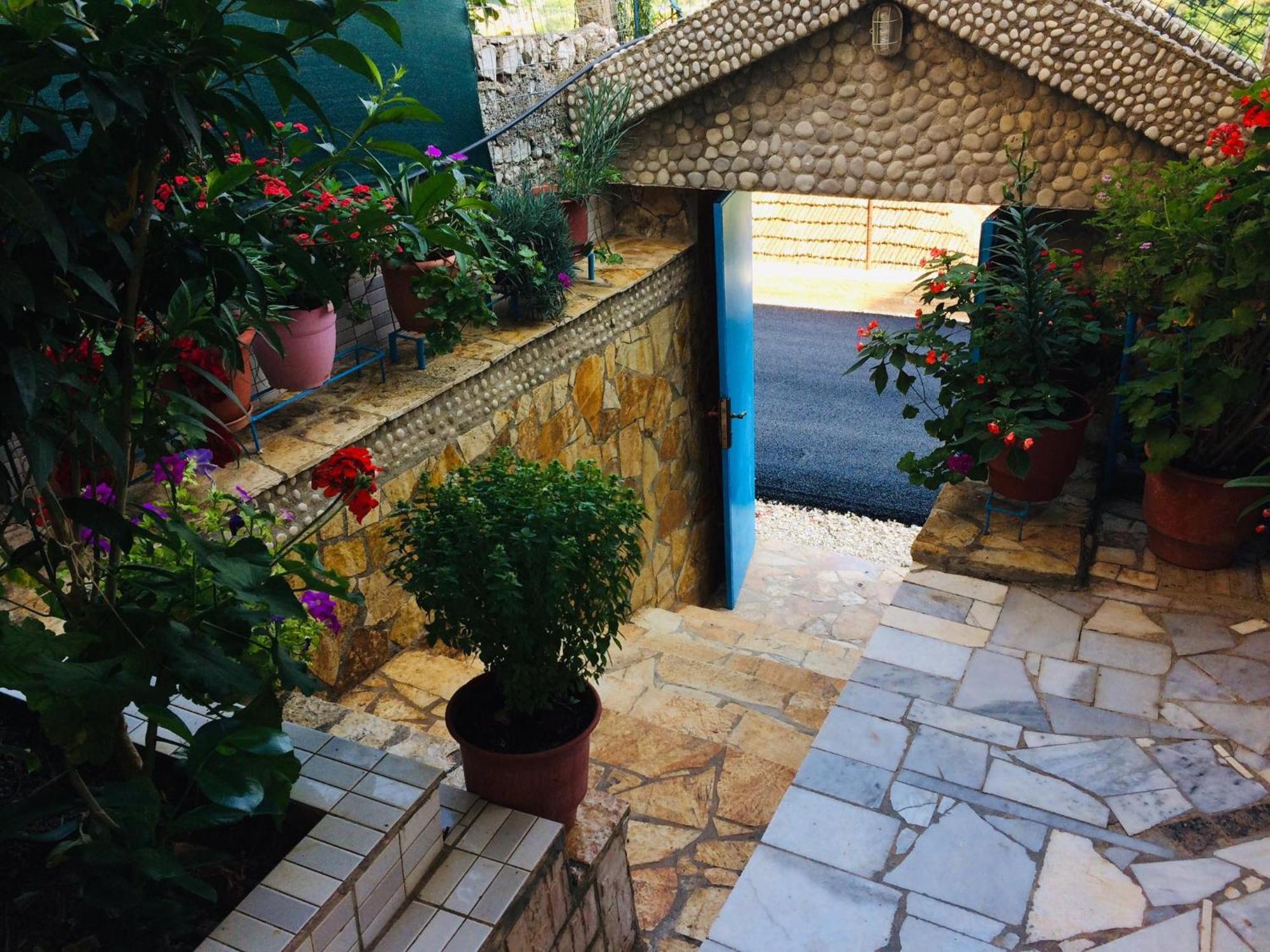 Relaxation Place Otel Himarë Dış mekan fotoğraf